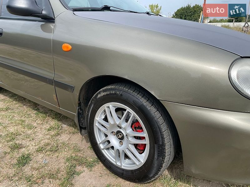 Седан Daewoo Lanos 2006 в Киеве
