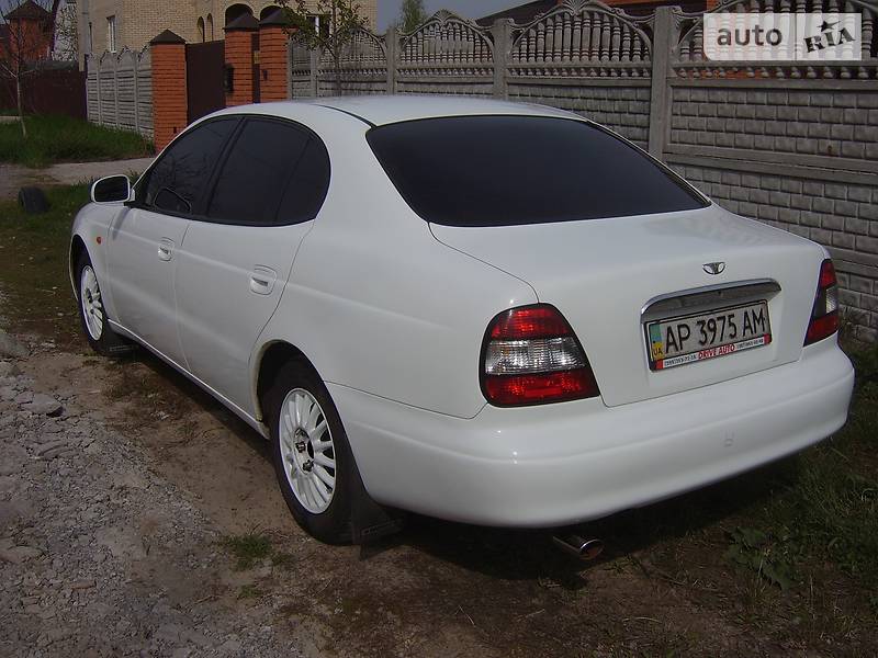 Daewoo Leganza 1998 року