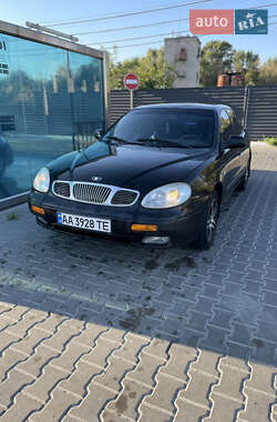 Daewoo Leganza  2001