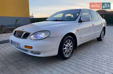 Daewoo Leganza  2001