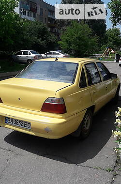 Daewoo Nexia  1998