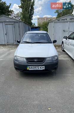Daewoo Nexia  2010
