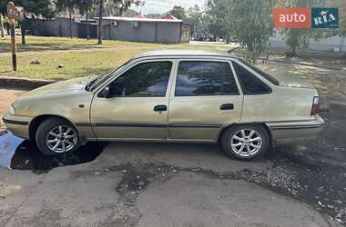 Daewoo Nexia  2006