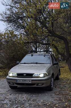 Daewoo Nexia  2006