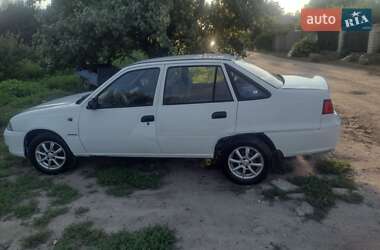 Daewoo Nexia  2012