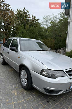 Daewoo Nexia  2012