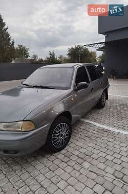 Daewoo Nexia  2005
