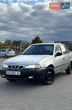 Daewoo Nexia  2006