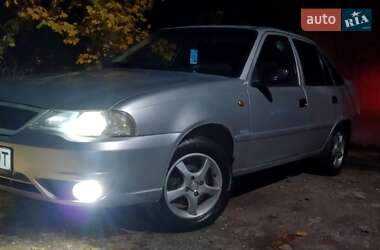Daewoo Nexia  2011