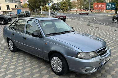 Daewoo Nexia  2012