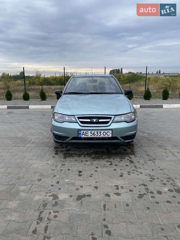 Легковые Daewoo Nexia