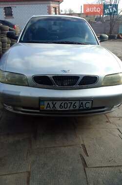 Daewoo Nubira  1998