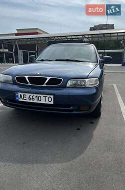 Daewoo Nubira  1998