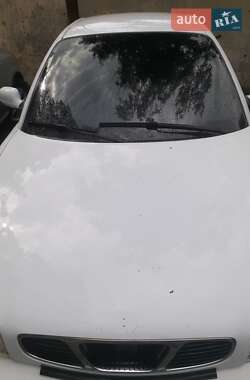 Daewoo Nubira  1998
