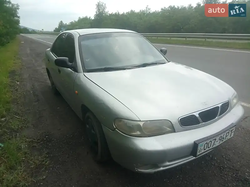 Daewoo Nubira 1998