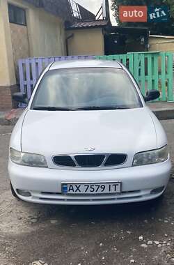 Daewoo Nubira  1998