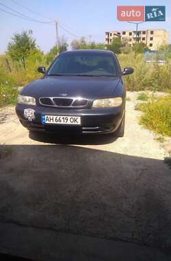 Daewoo Nubira  1998