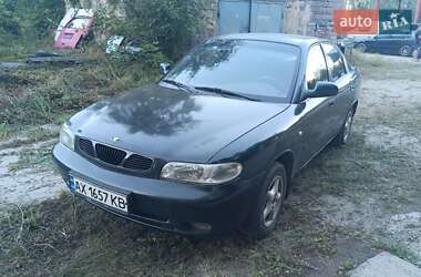 Daewoo Nubira  1998