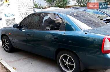 Daewoo Nubira  1998