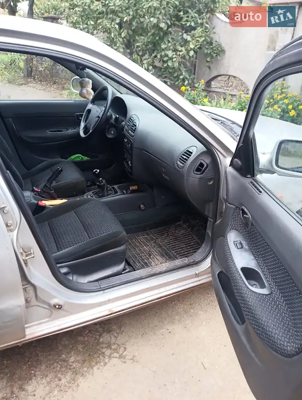 Daewoo Nubira 1998
