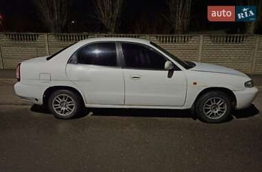 Daewoo Nubira  1998