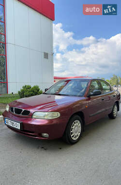 Daewoo Nubira 1998