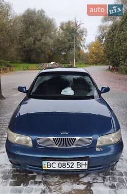 Daewoo Nubira  1998