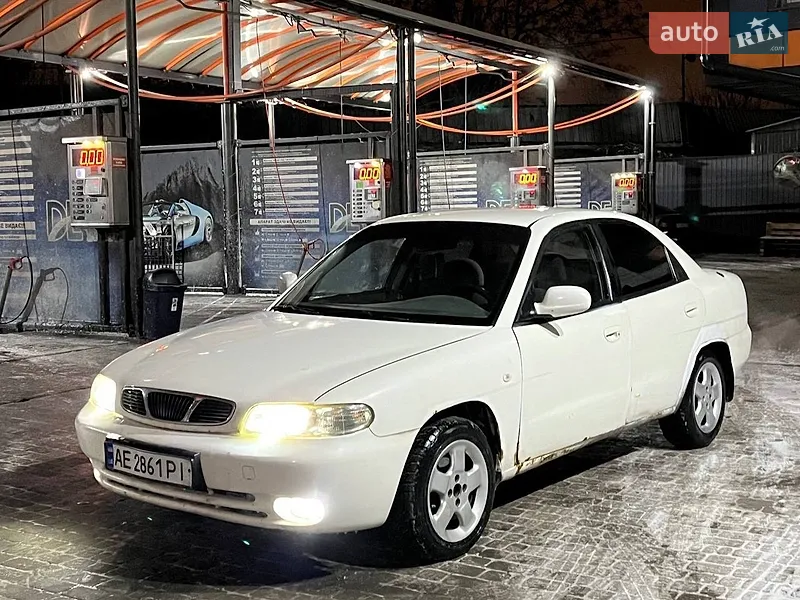 Daewoo Nubira 1998