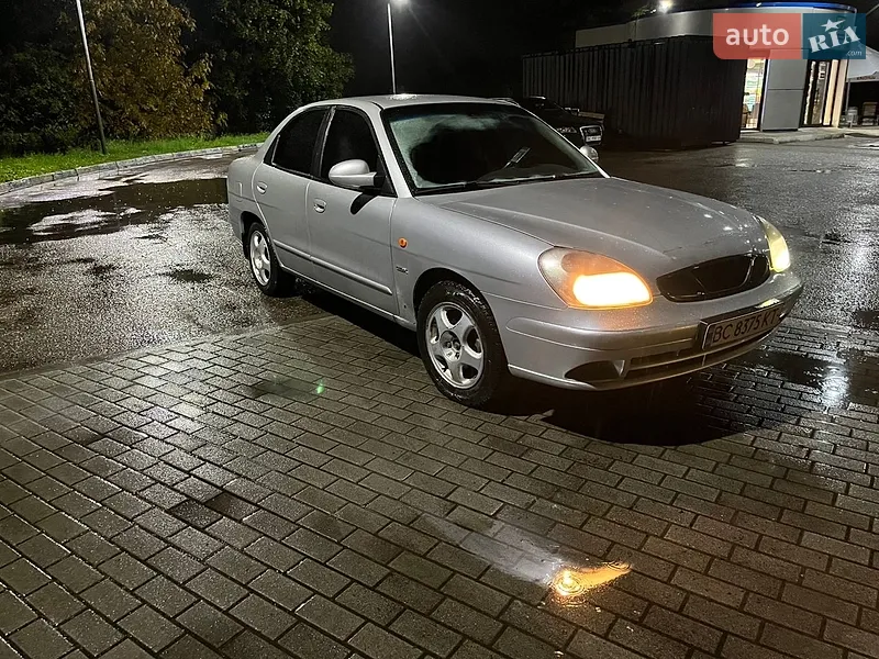 Daewoo Nubira