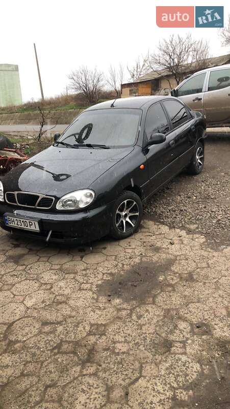 Седан Daewoo Sens