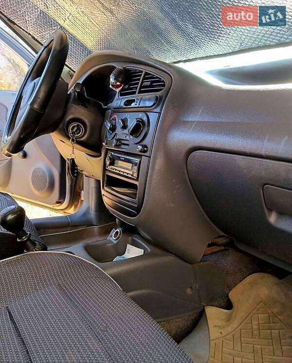 Седан Daewoo Sens 2005 в Краснокутске