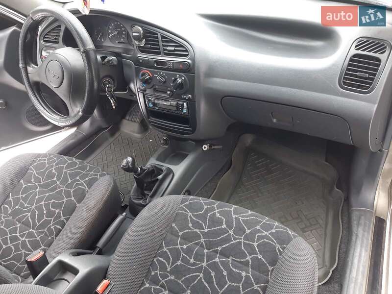 Седан Daewoo Sens 2003 в Кам'янці-Бузькій
