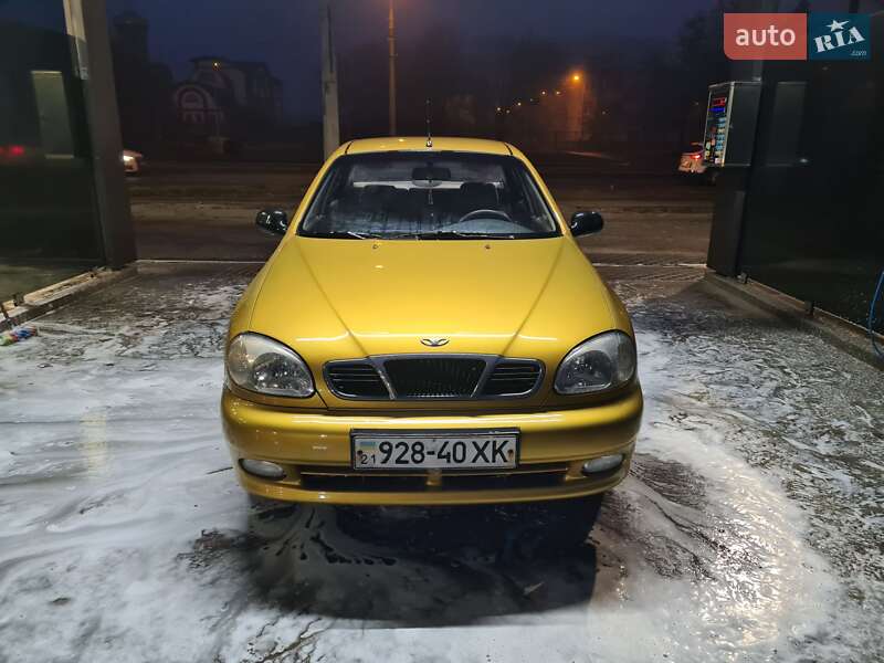 Daewoo Sens 2004 року в Харкові