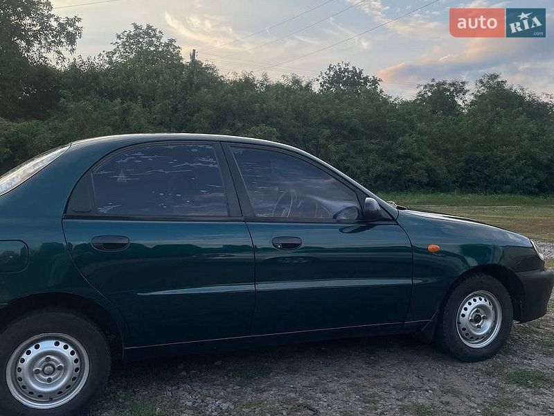 Седан Daewoo Sens 2005 в Хороле