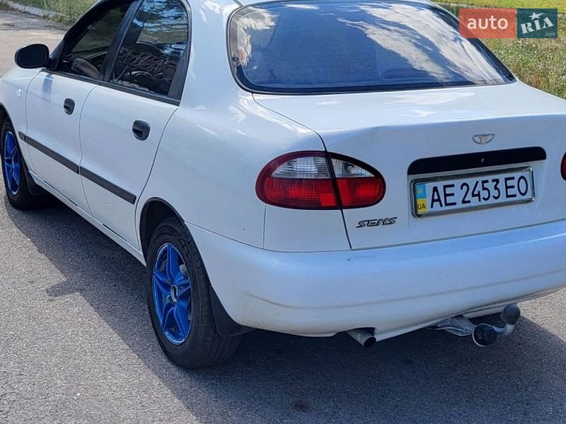 Седан Daewoo Sens 2004 в Нікополі