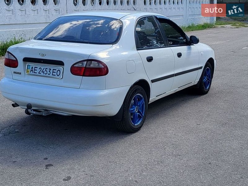 Седан Daewoo Sens 2004 в Нікополі