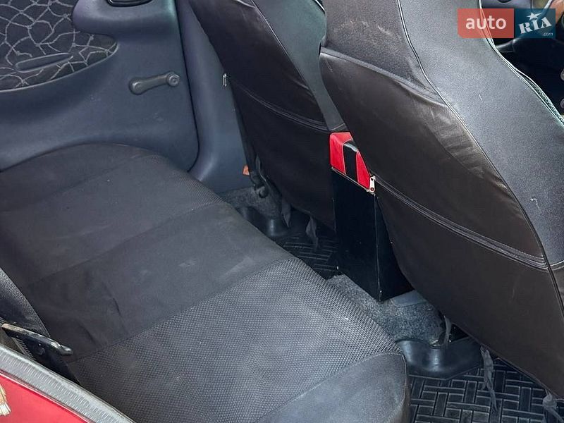 Седан Daewoo Sens 2004 в Золотоноше