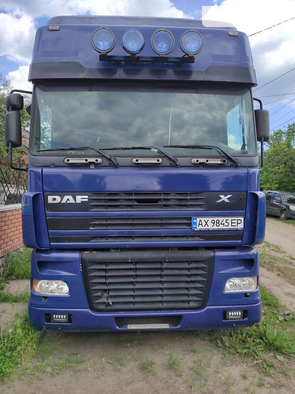 Вантажівки DAF 1100