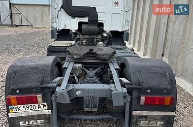 Тягач DAF 85 2001 в Костополе