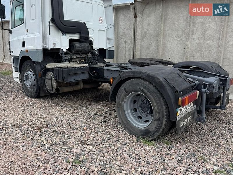 Тягач DAF 85 2001 в Костополе