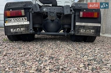 Тягач DAF 85 2001 в Костополе