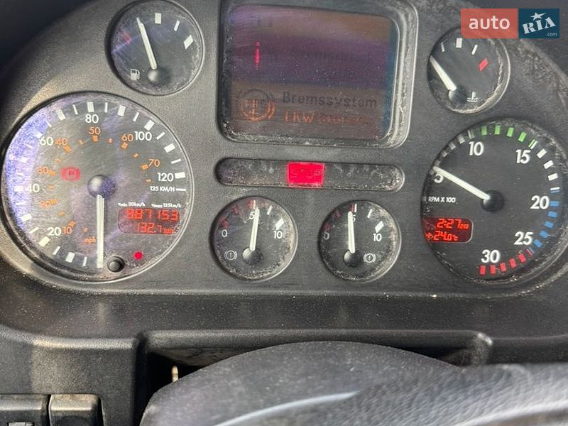 Тягач DAF 85 2001 в Костополе