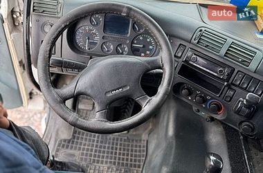 Тягач DAF 85 2001 в Костополе