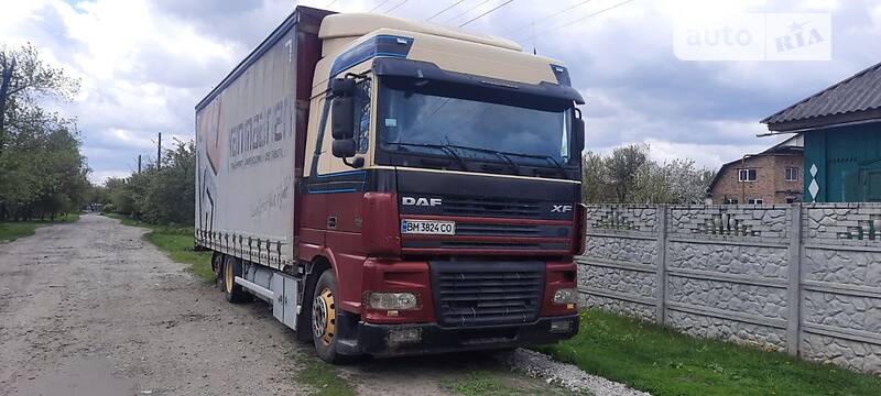 Тентованый DAF 95