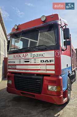 Самосвал DAF 95 2000 в Кременчуге