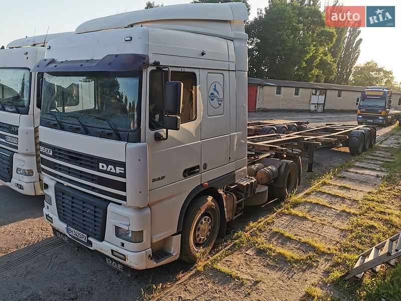 Контейнеровоз DAF 95