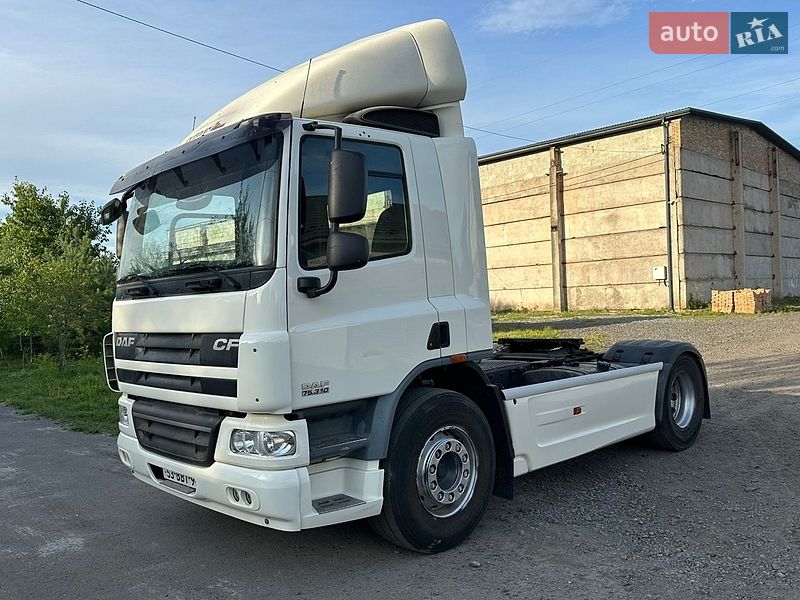 Тягач DAF CF 75