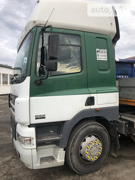 Тягач DAF CF 85