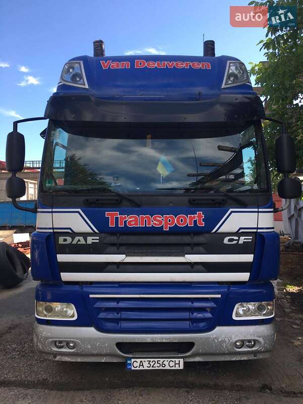 Контейнеровоз DAF CF 85