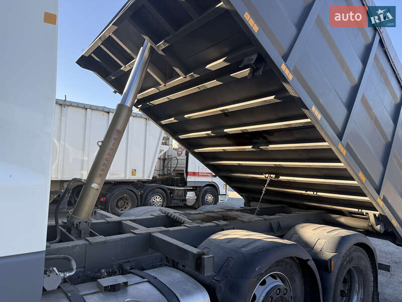 Самосвал DAF CF 85 2013 в Каменец-Подольском